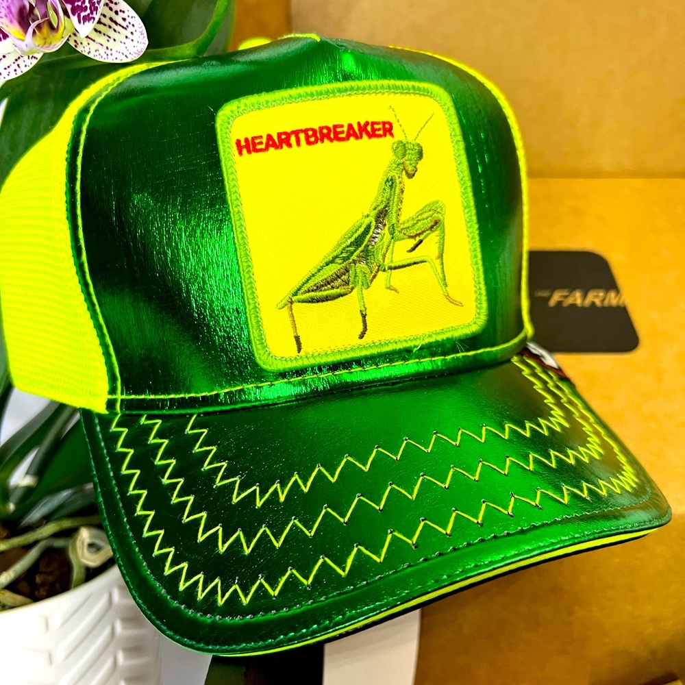 New Goorin Bros Farm Trucker Snapback Hat HeartBreaker Praying Mantis Love Taker